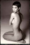 bssc0020-christy_turlington-02-scavullo_nudes.jpg (58419 byte)